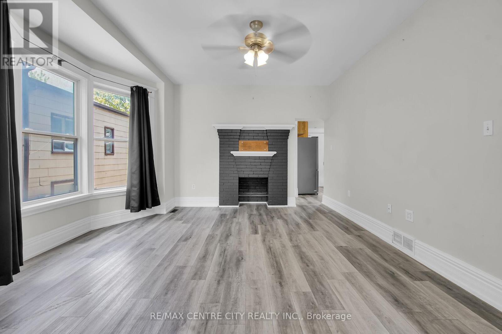 922 Queens Avenue, London East, Ontario  N5W 3H8 - Photo 20 - X12136856