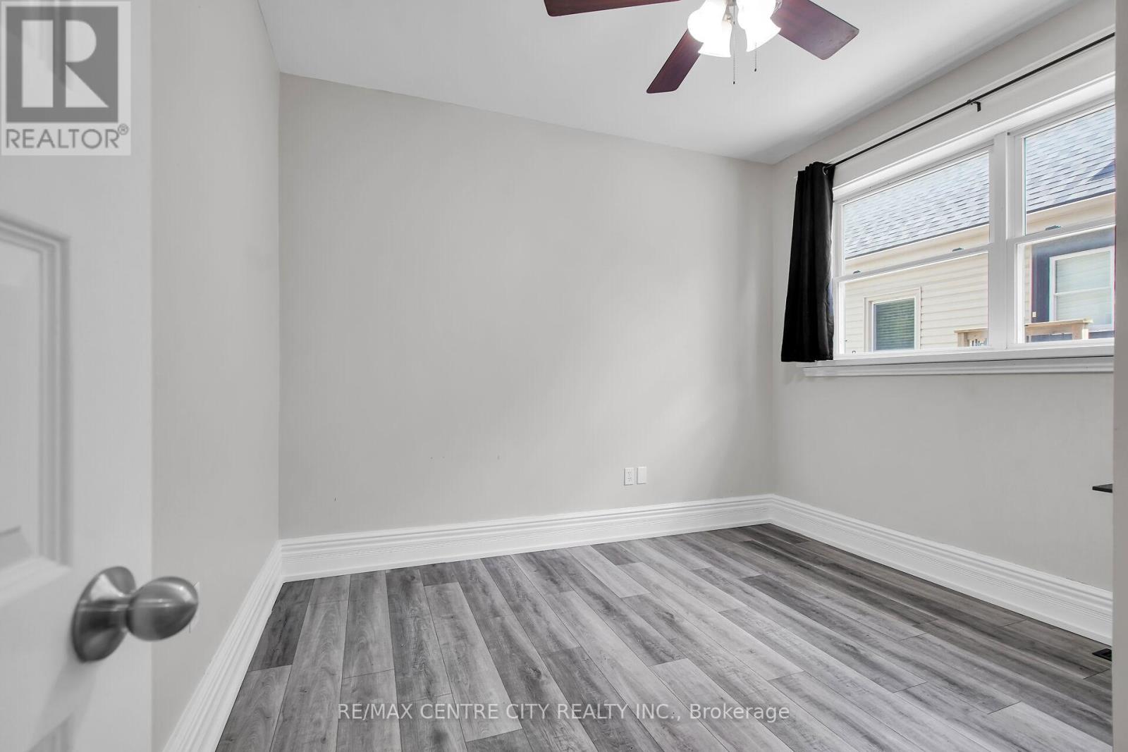 922 Queens Avenue, London East, Ontario  N5W 3H8 - Photo 28 - X12136856