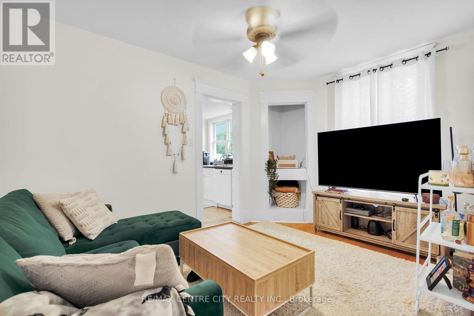 922 Queens Avenue, London East, Ontario  N5W 3H8 - Photo 7 - X12136856