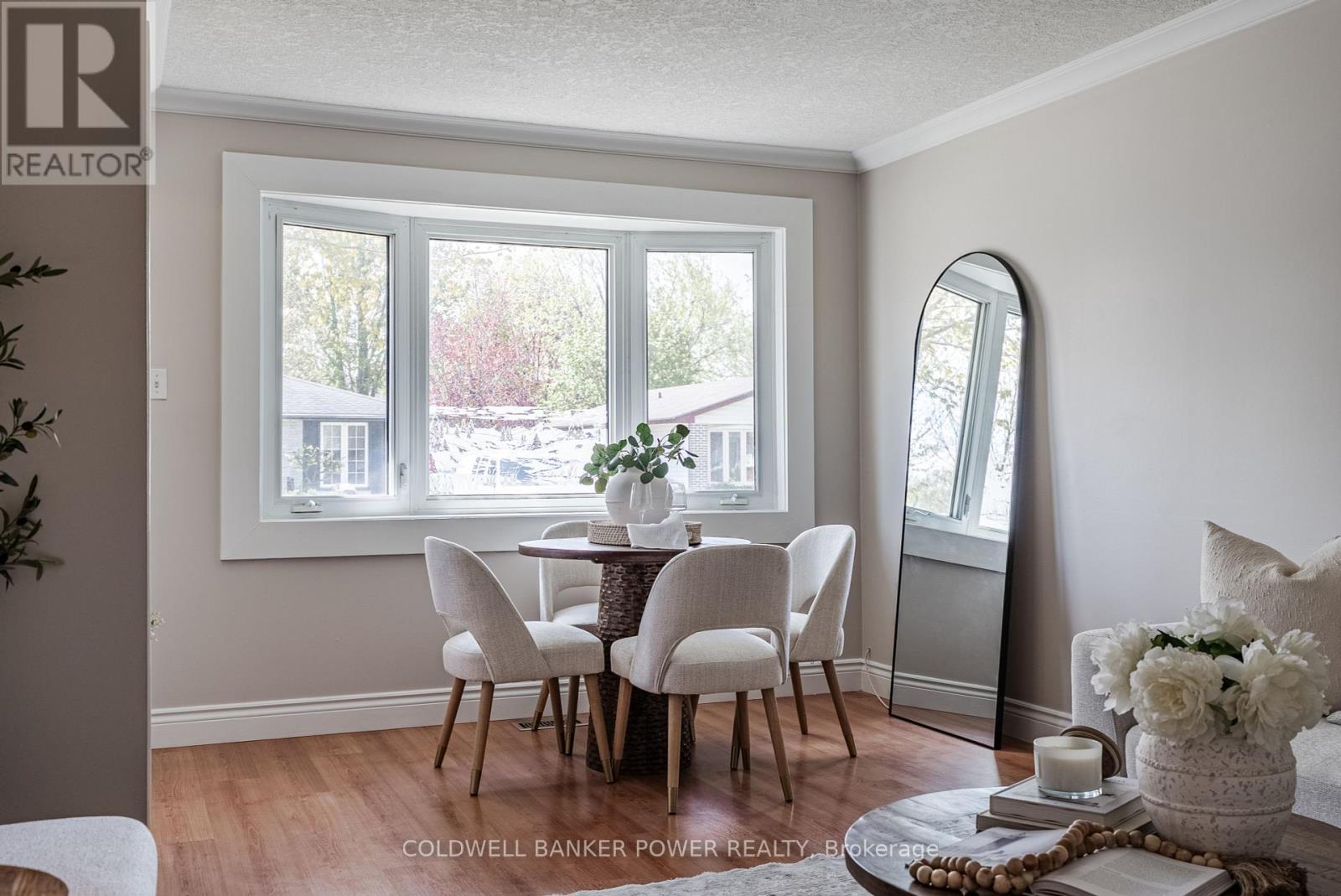 Photo 10 of 48 for 22 Scotchmere Crescent