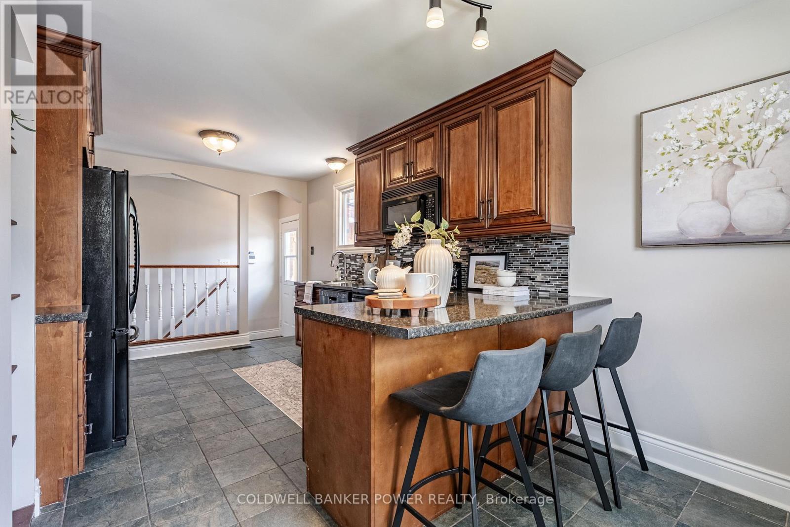 Photo 12 of 48 for 22 Scotchmere Crescent