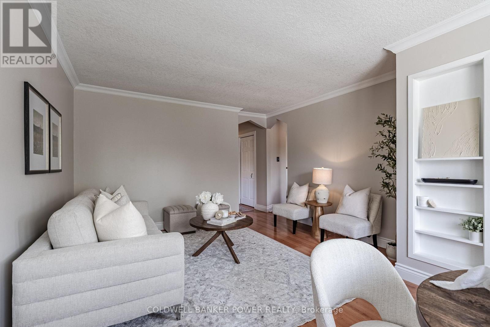 Photo 7 of 48 for 22 Scotchmere Crescent