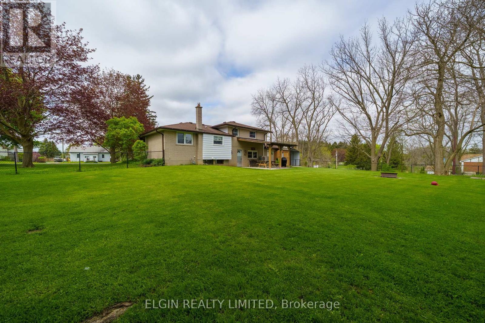 9618 Francis Street, Southwold (Shedden), Ontario  N0L 2E0 - Photo 34 - X12136887