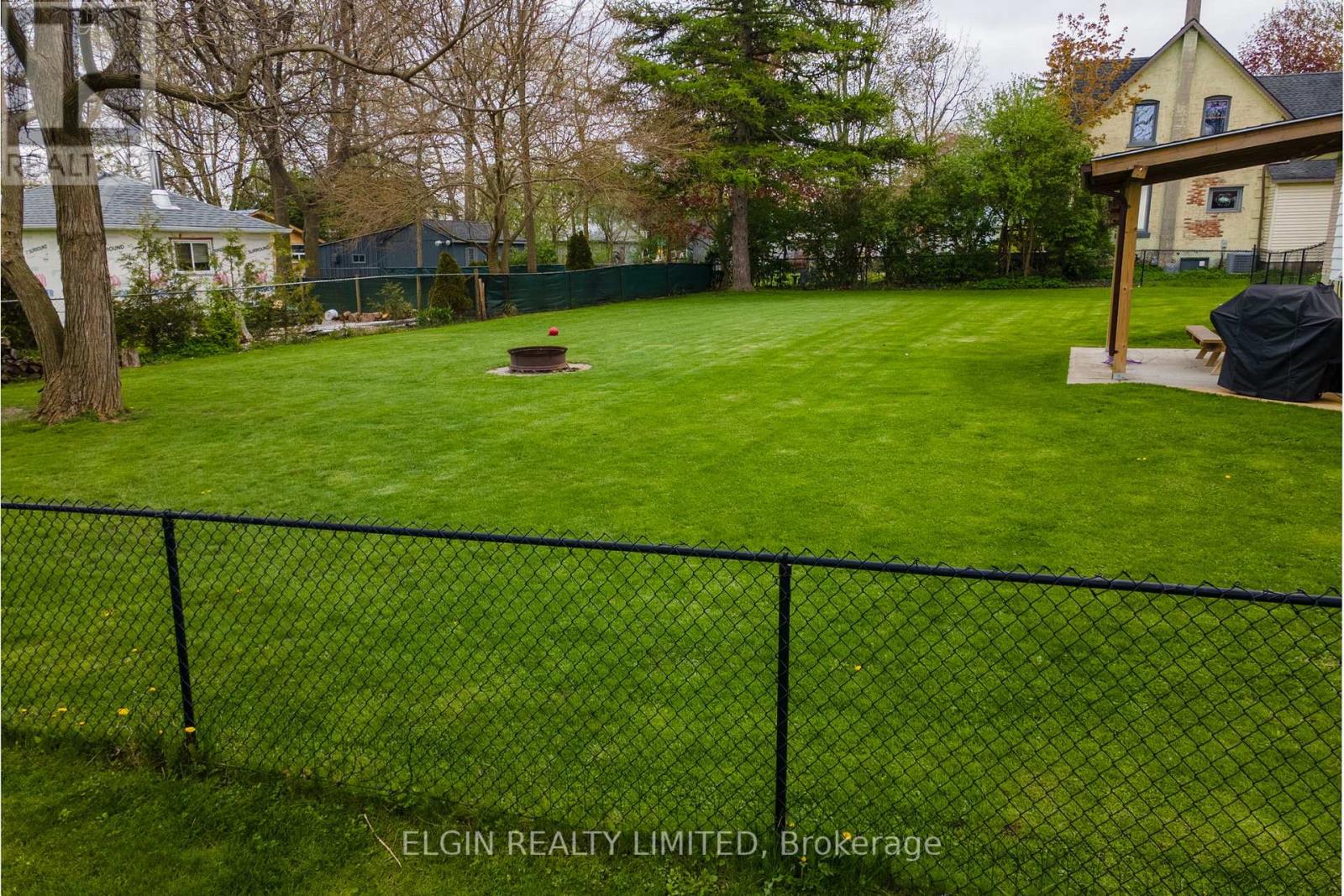 9618 Francis Street, Southwold (Shedden), Ontario  N0L 2E0 - Photo 37 - X12136887
