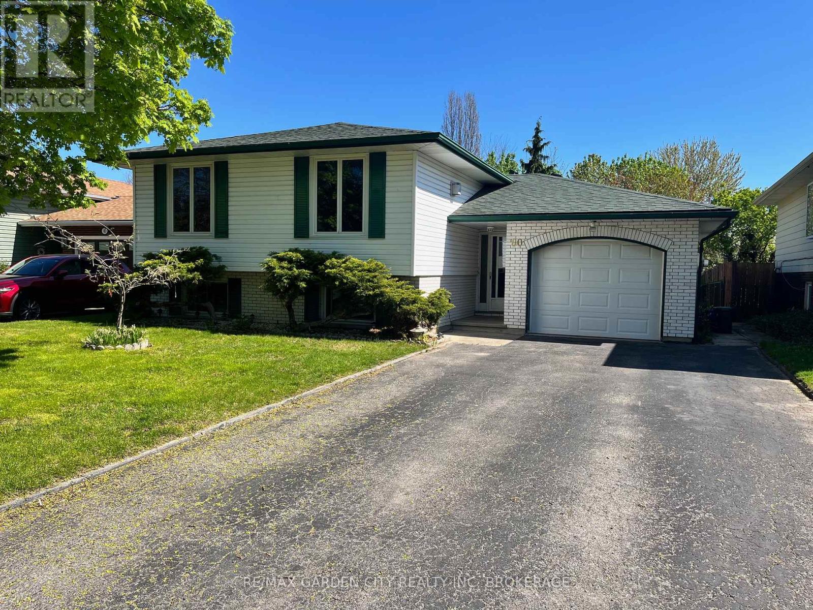 Property at 80 ROYAL OAK DRIVE image 1