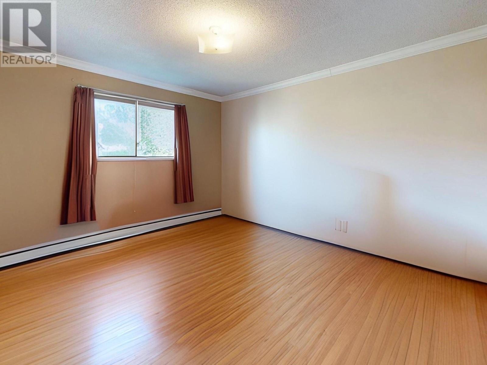 246 W 4th Street, North Vancouver, British Columbia  V7M 1H7 - Photo 23 - R3000723
