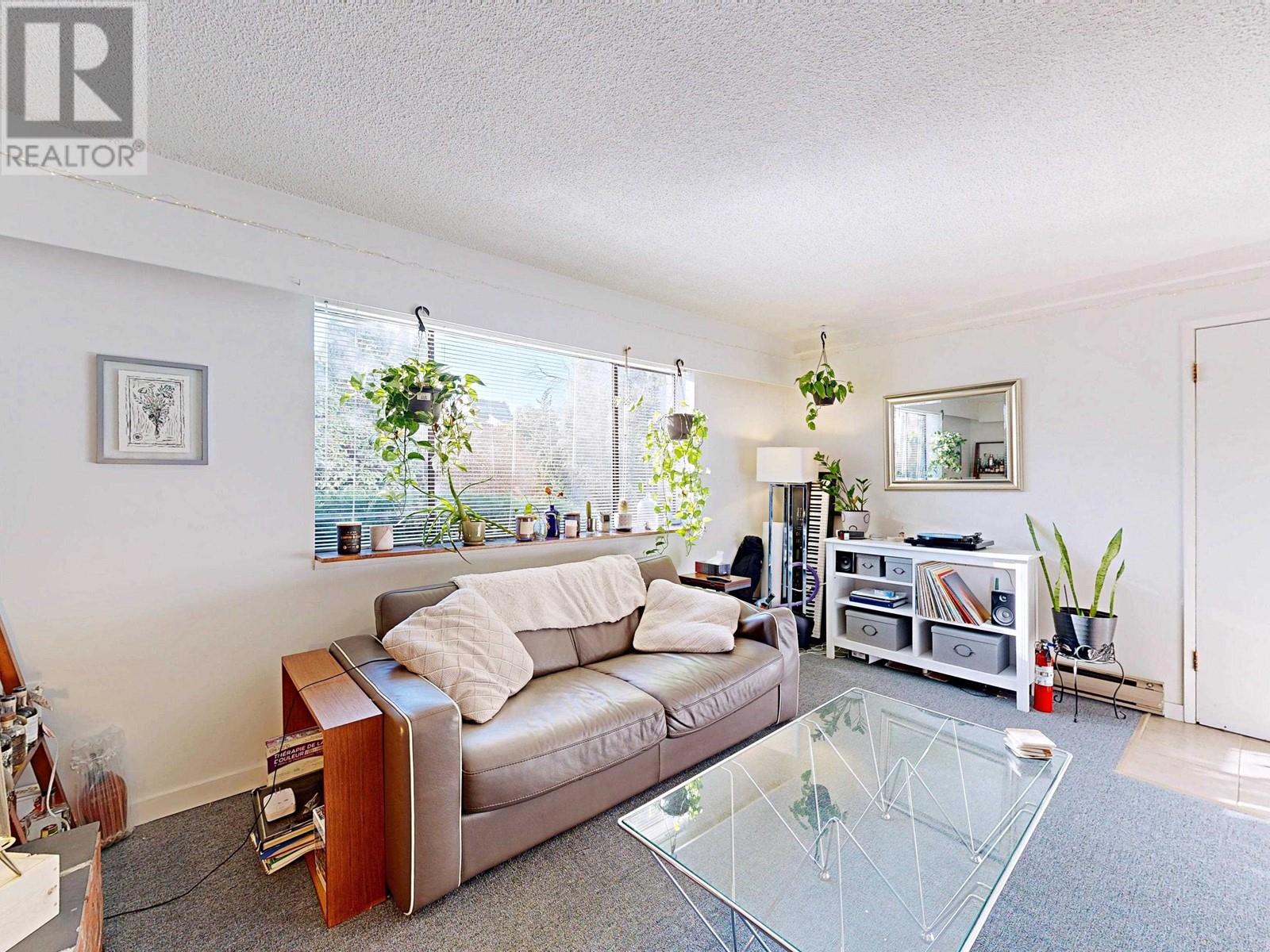246 W 4th Street, North Vancouver, British Columbia  V7M 1H7 - Photo 29 - R3000723