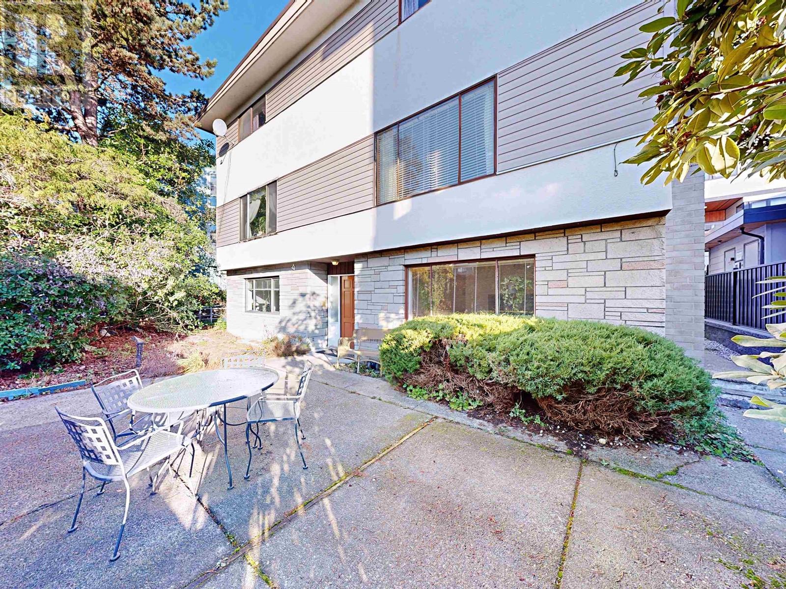 246 W 4th Street, North Vancouver, British Columbia  V7M 1H7 - Photo 7 - R3000723