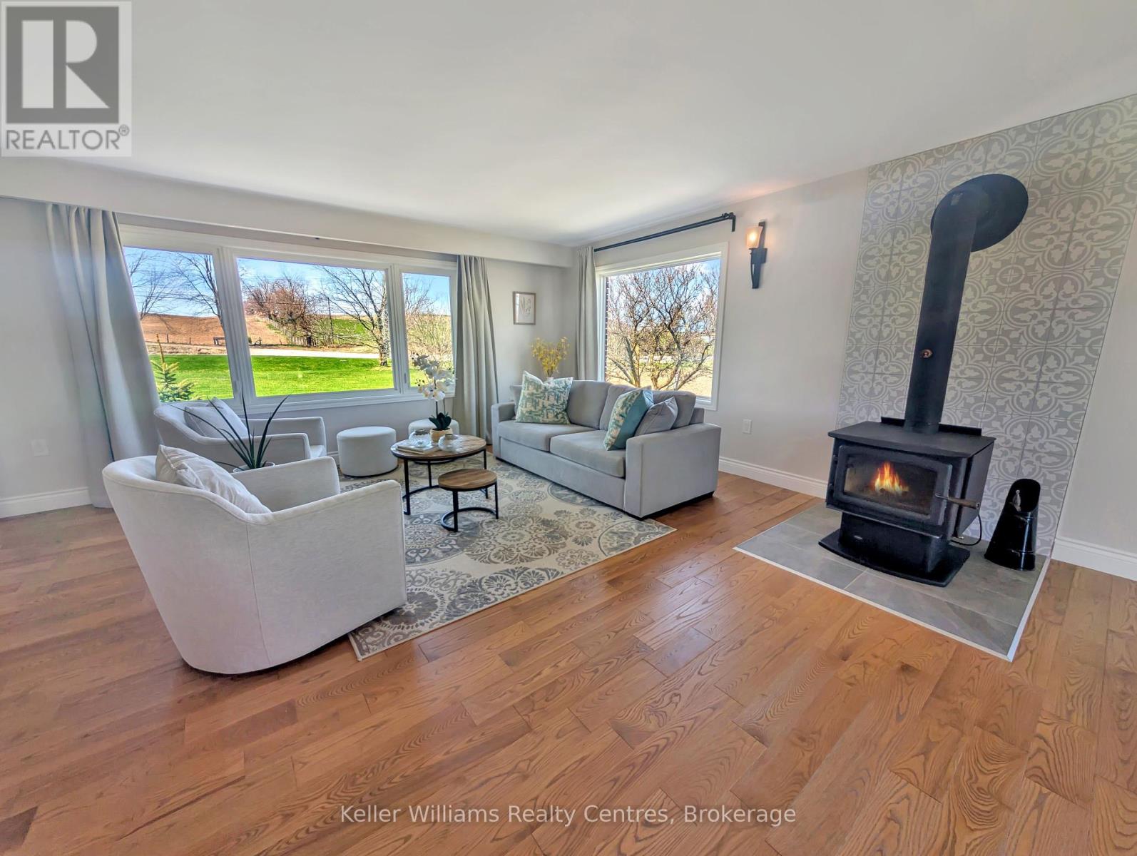 2219 County Rd 42, Clearview, Ontario  L0M 1S0 - Photo 15 - S12137026