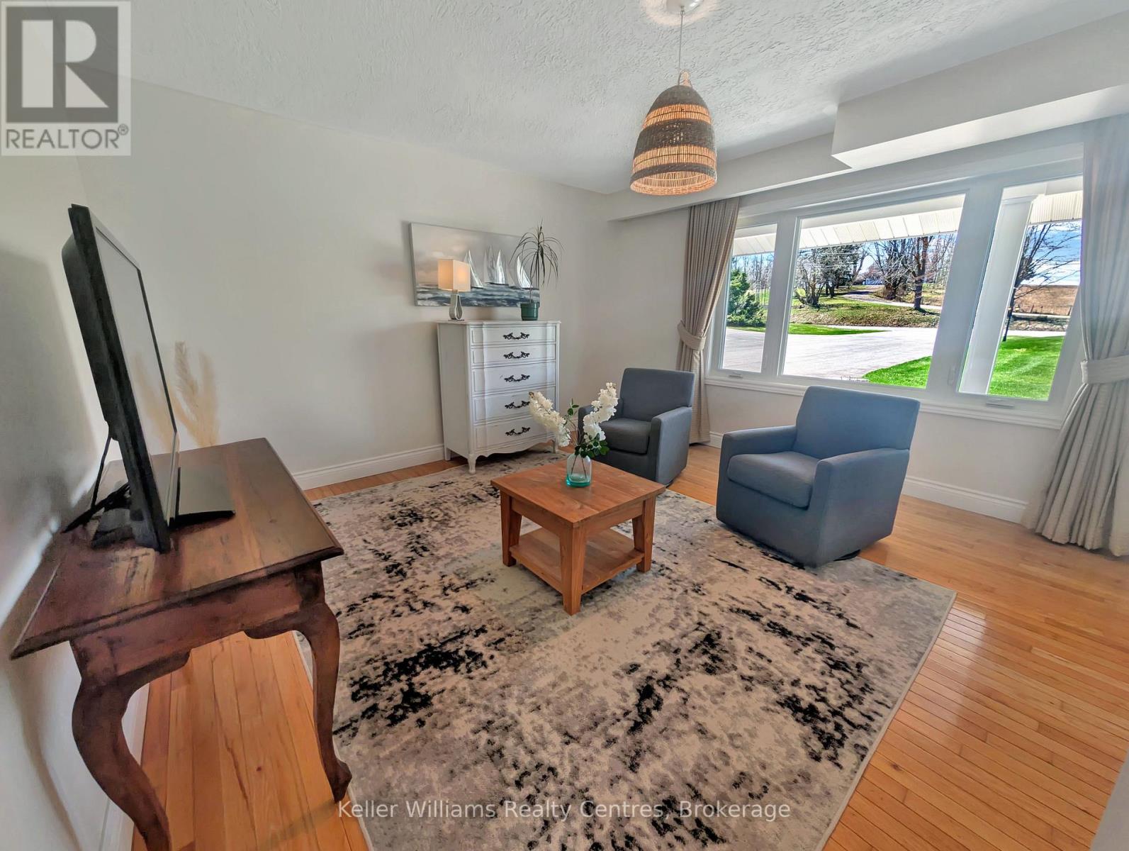 2219 County Rd 42, Clearview, Ontario  L0M 1S0 - Photo 22 - S12137026