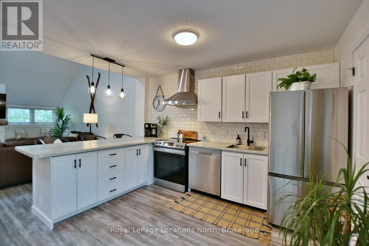 207 Escarpment Crescent, Collingwood, Ontario  L9Y 5B4 - Photo 24 - S12137031