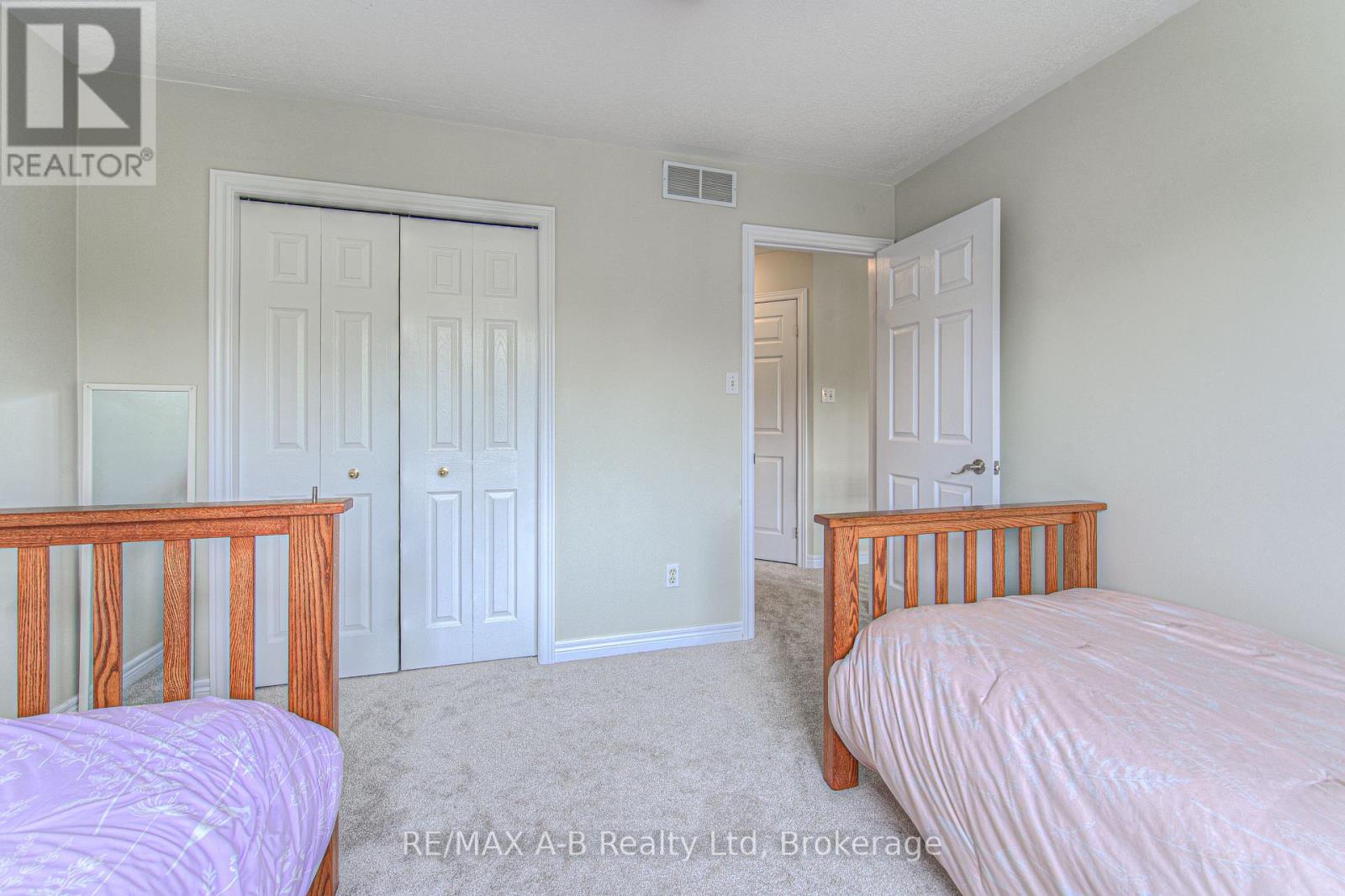 290 Norman Street, Stratford, Ontario  N5A 7Y3 - Photo 21 - X12137041