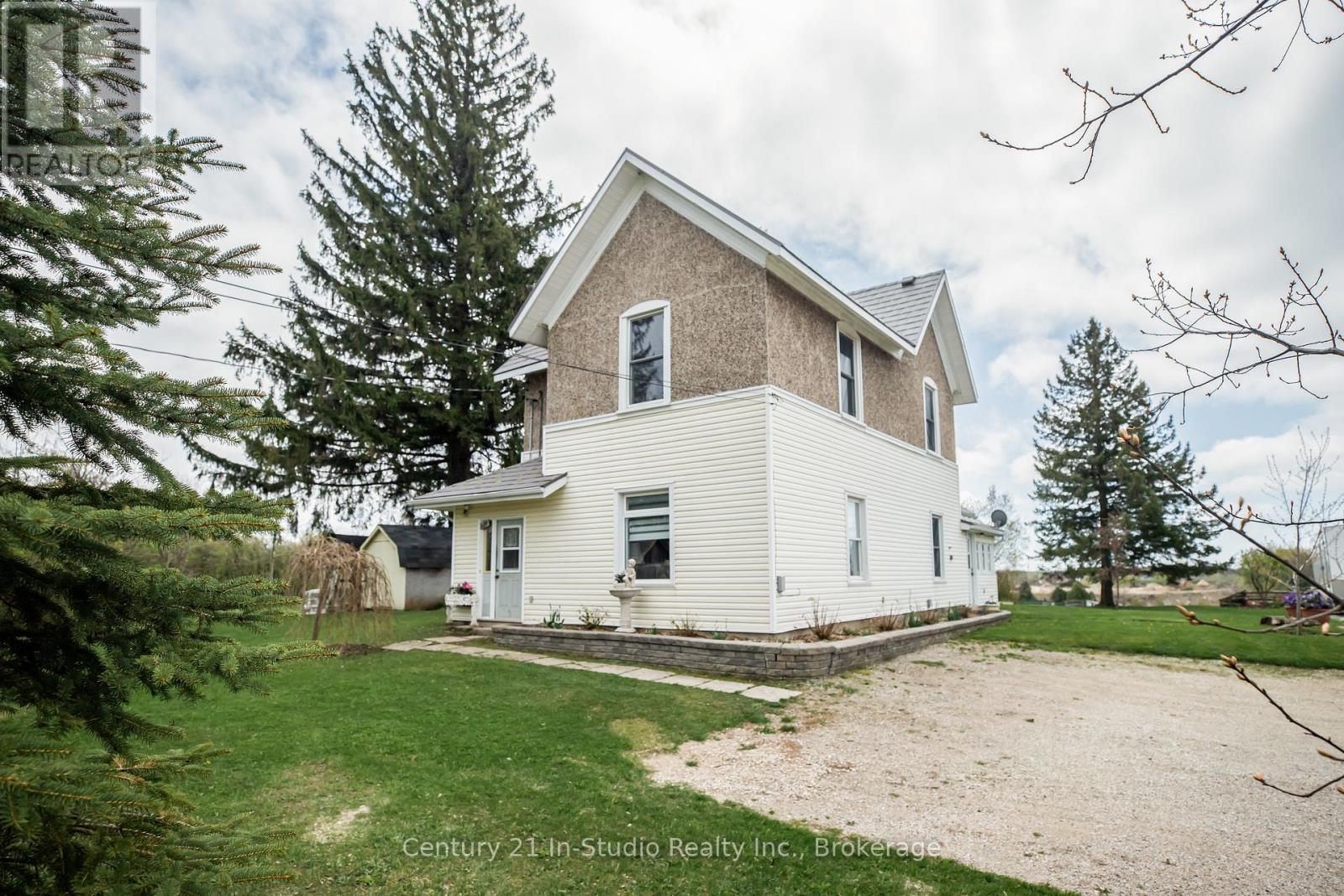 489 Lambton Street W, West Grey, Ontario  N0G 1R0 - Photo 26 - X12137051