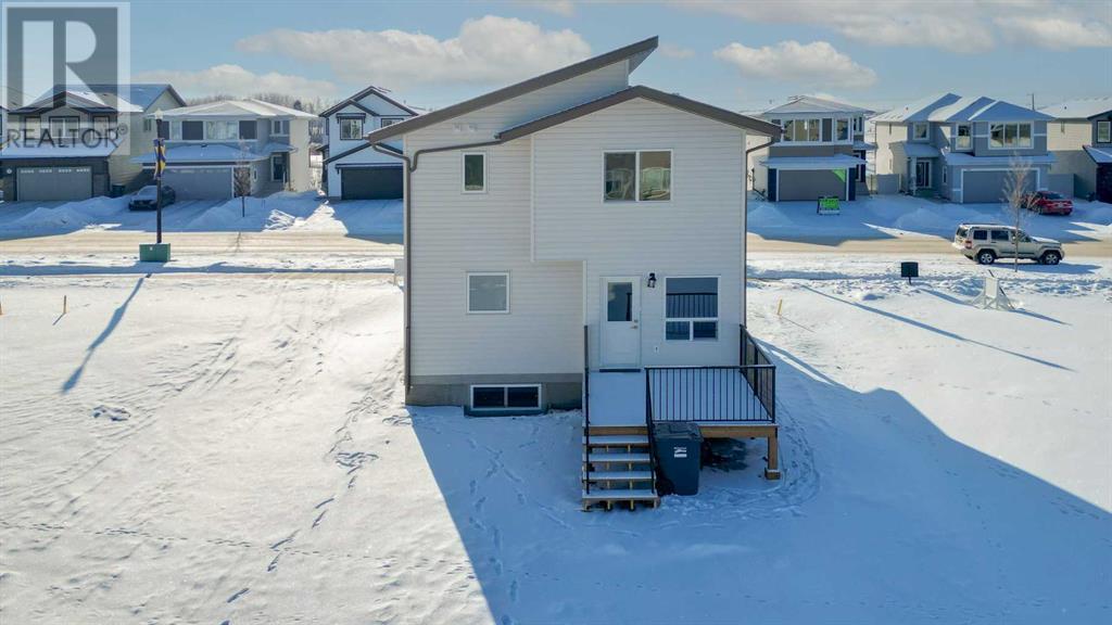 Property at 18 Memorial Parkway image 3