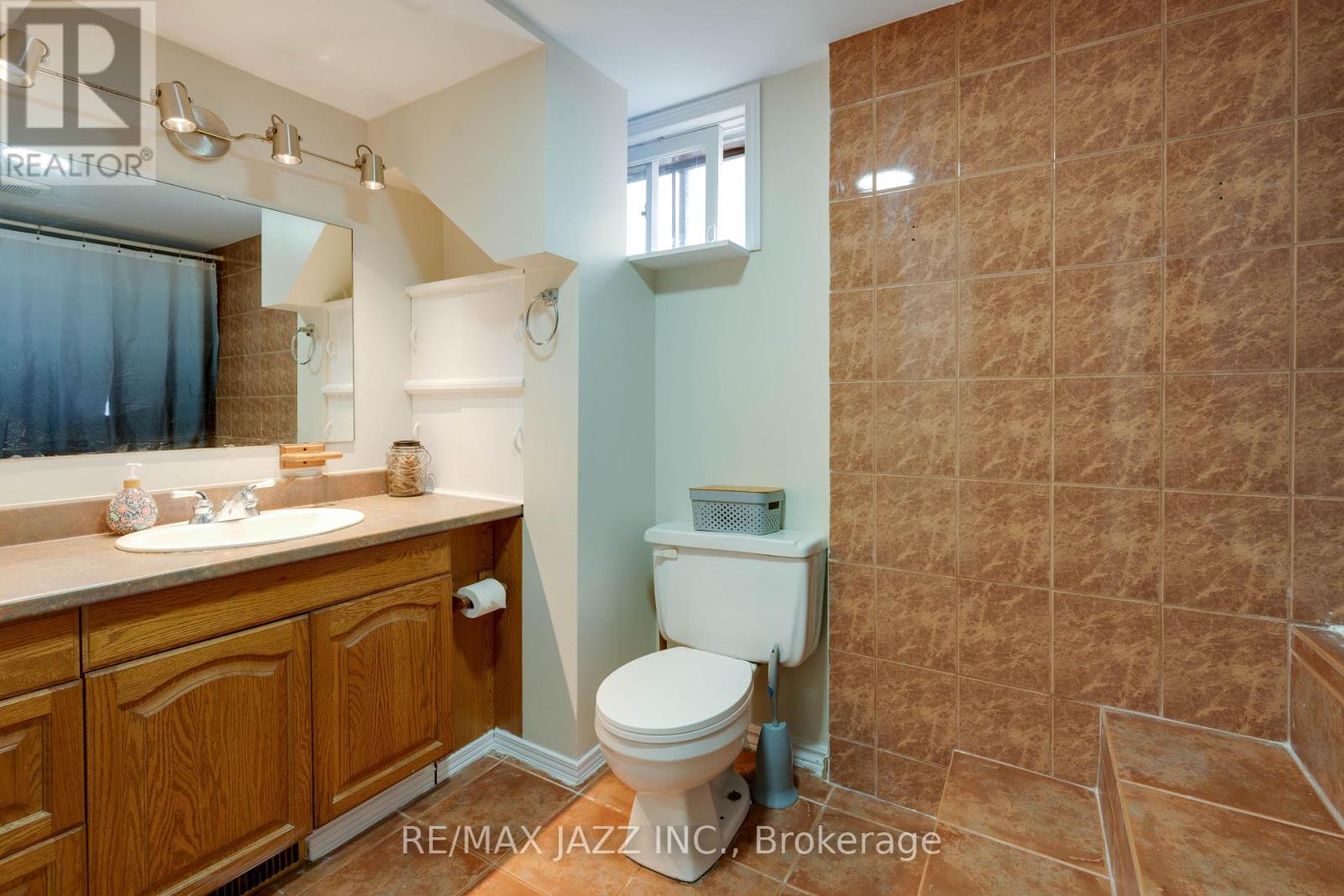 101 Luke Street, Oshawa, Ontario  L1G 6B6 - Photo 25 - E12137056