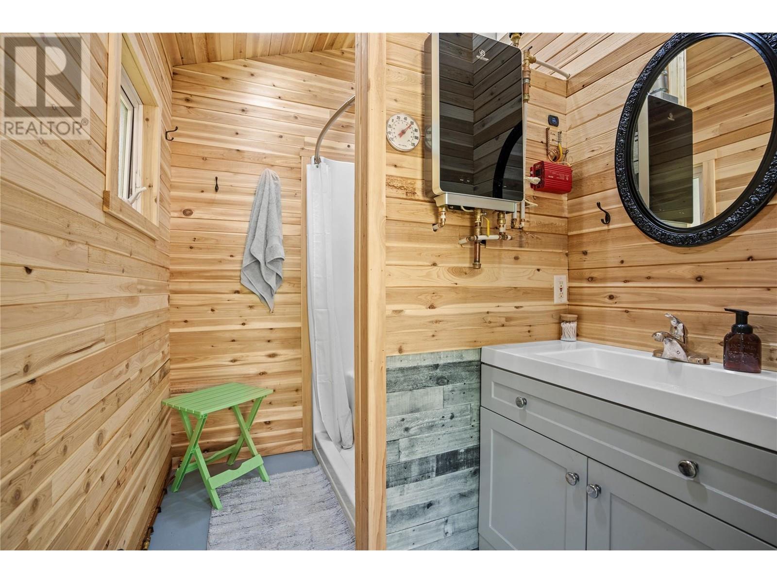 5950 Crouse Creek Forest, Westbridge, British Columbia  V0H 2B0 - Photo 27 - 10342817