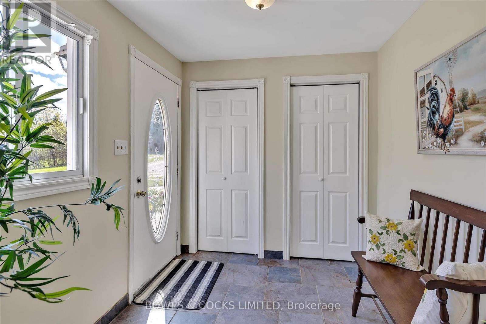 525 Gault Road, Smith-Ennismore-Lakefield, Ontario K0L 1T0 - Photo 7 - X12136965
