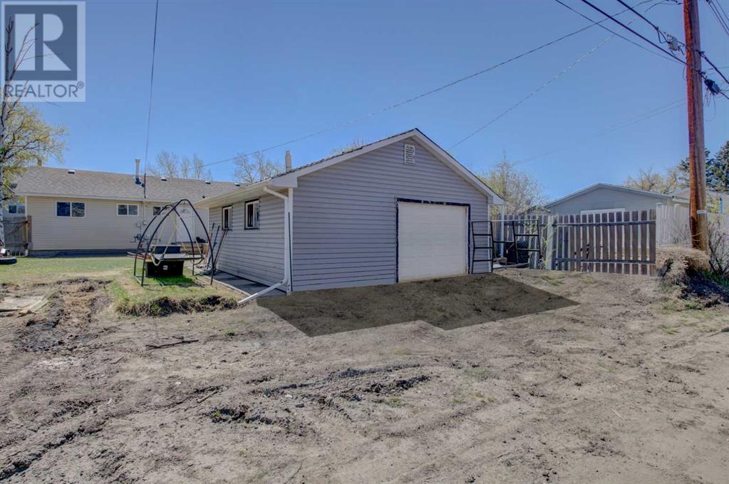 Property at 10518 103 Avenue image 3
