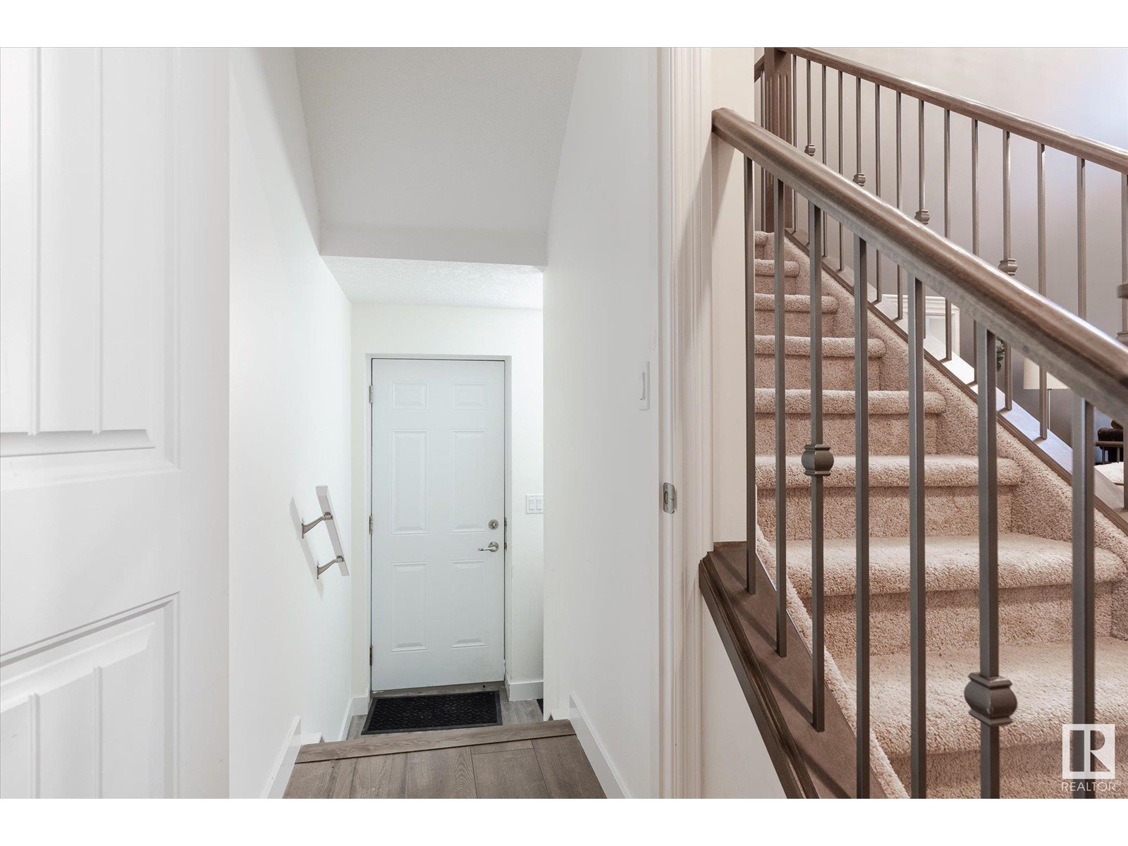 7055 Chivers Lo Sw, Edmonton, Alberta  T6W 4L9 - Photo 35 - E4435478