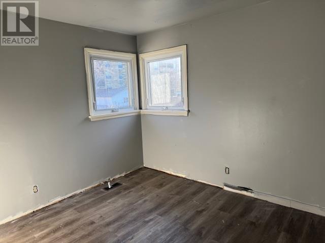 Property at 237 Frederica St. W image 4