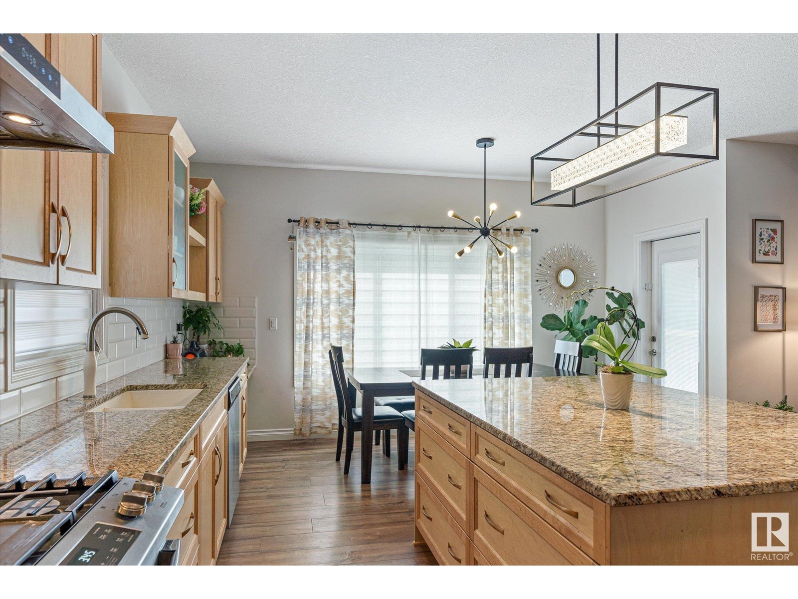 7055 Chivers Lo Sw, Edmonton, Alberta  T6W 4L9 - Photo 15 - E4435478