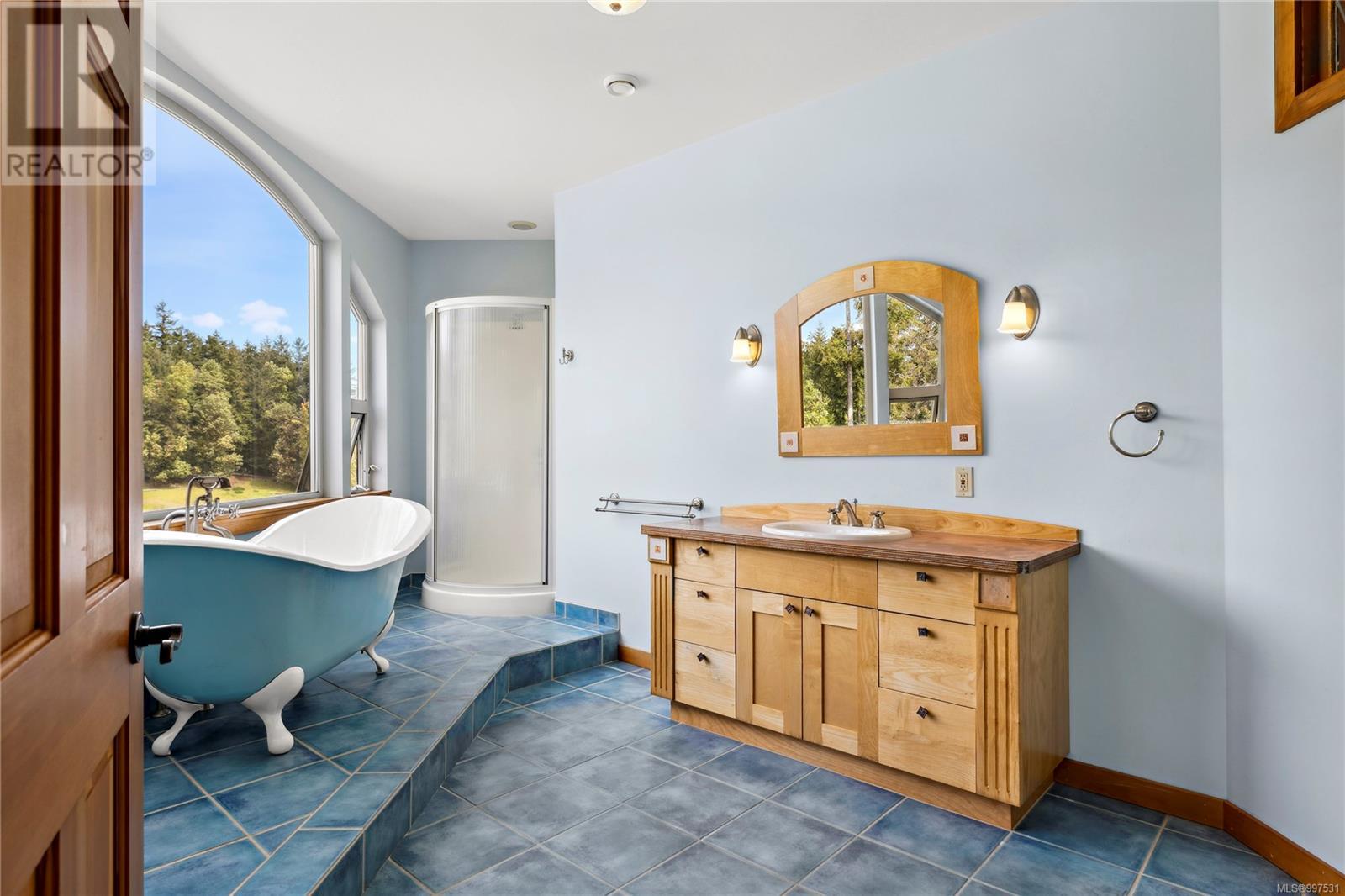 Property at 1495 Coats Dr image 4