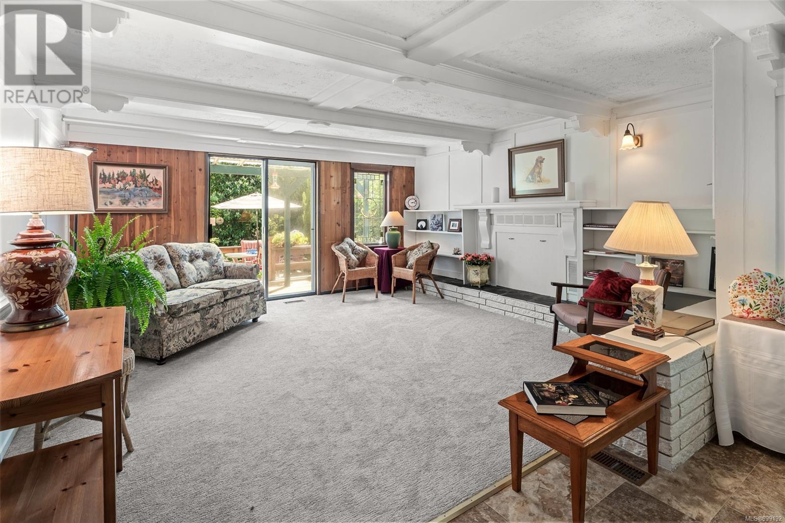 Property at 6184 Alington Rd image 3