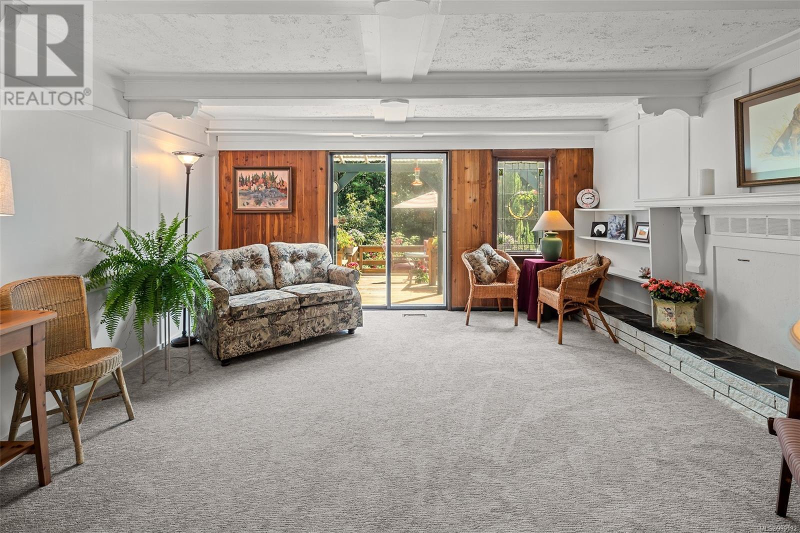 Property at 6184 Alington Rd image 4