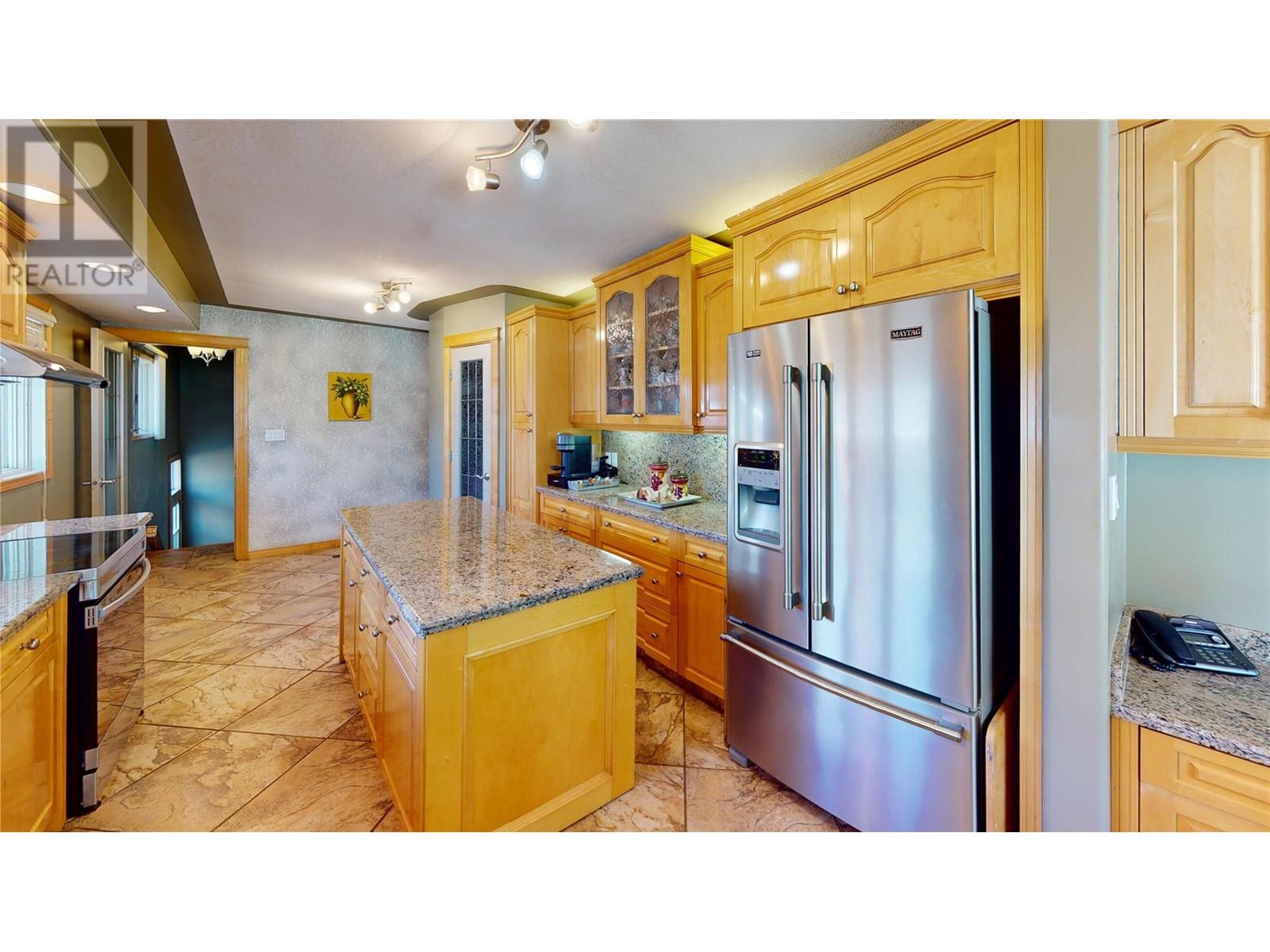 1698 Mckenzie Road, Fernie, British Columbia  V0B 1M5 - Photo 13 - 10345952