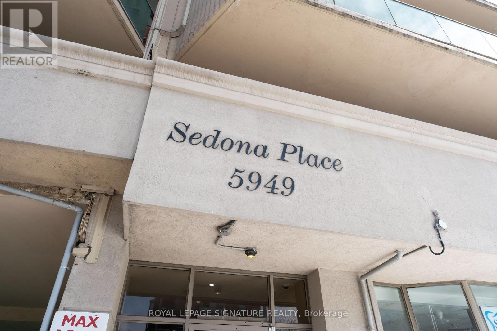 Property at 802 - 5949 YONGE STREET image 2