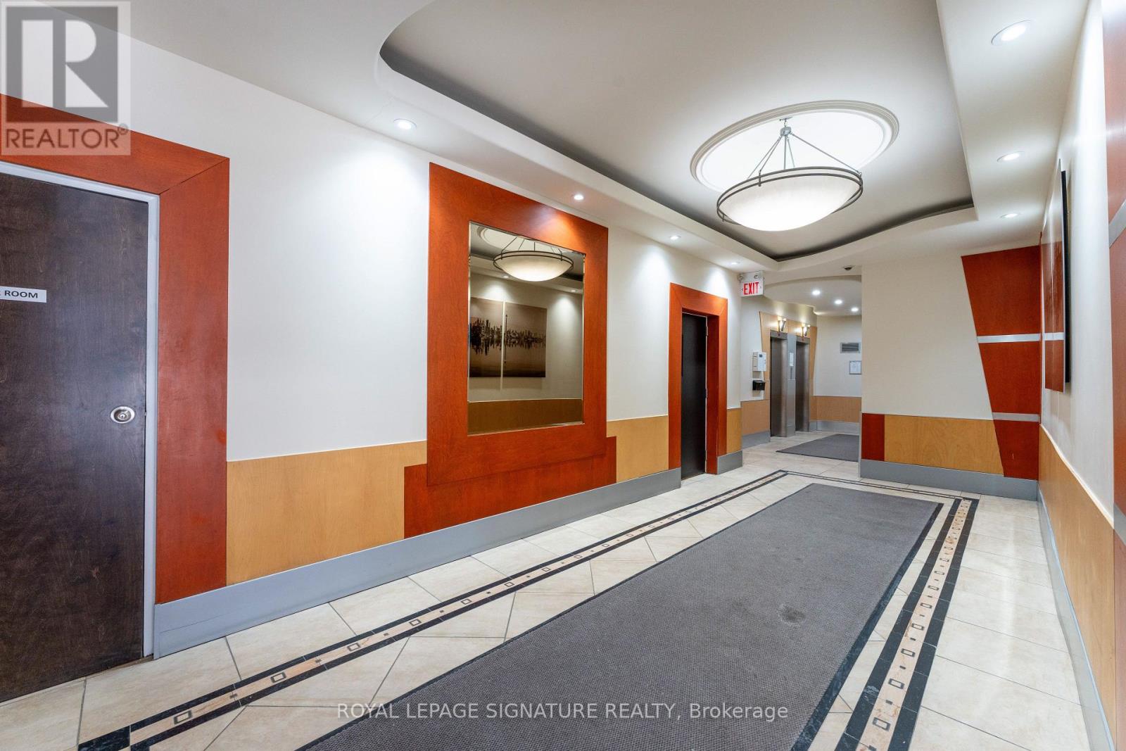 Property at 802 - 5949 YONGE STREET image 3