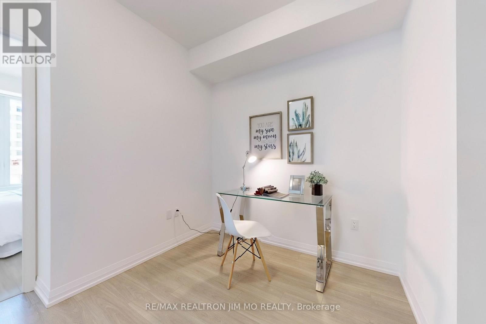 1605 - 25 Holly Street, Toronto, Ontario  M4S 0E3 - Photo 21 - C12136832