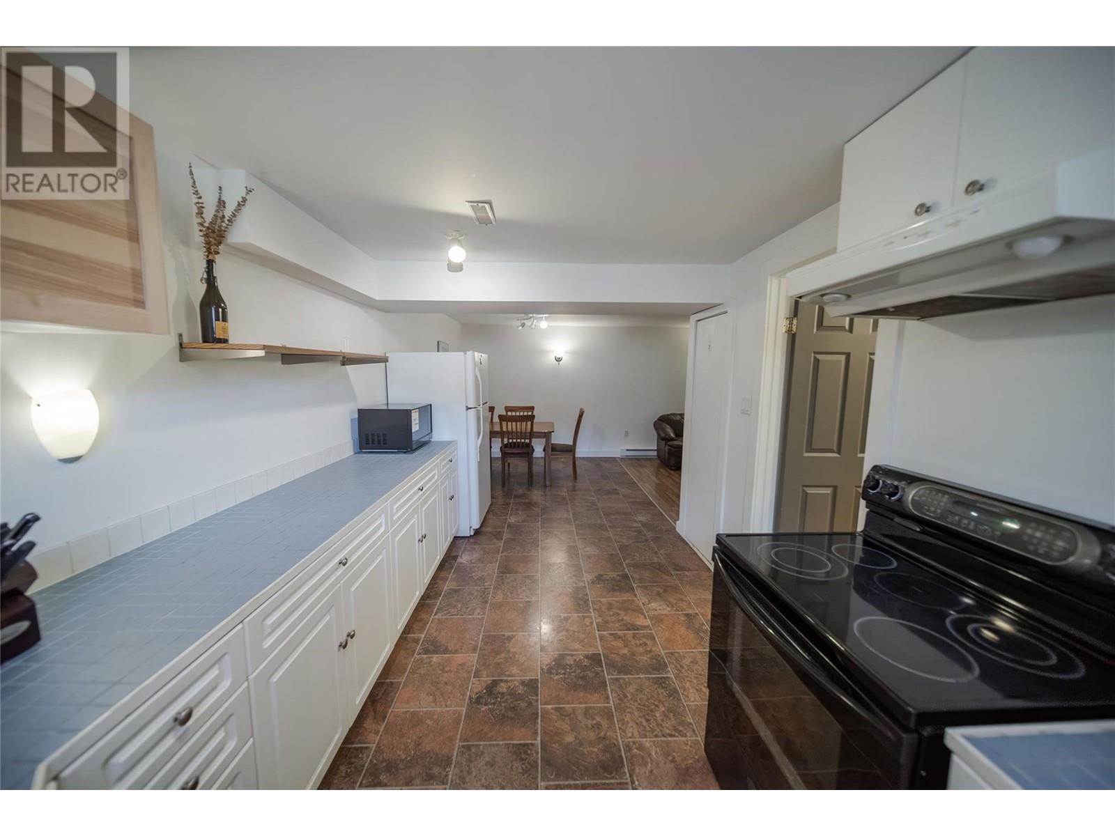 37 Ridgemont Drive, Fernie, British Columbia  V0B 1M2 - Photo 34 - 10346176