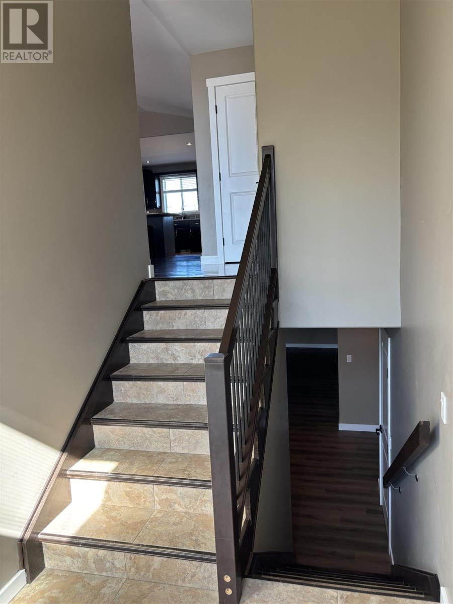 Property at 508 Fireweed Bay image 3