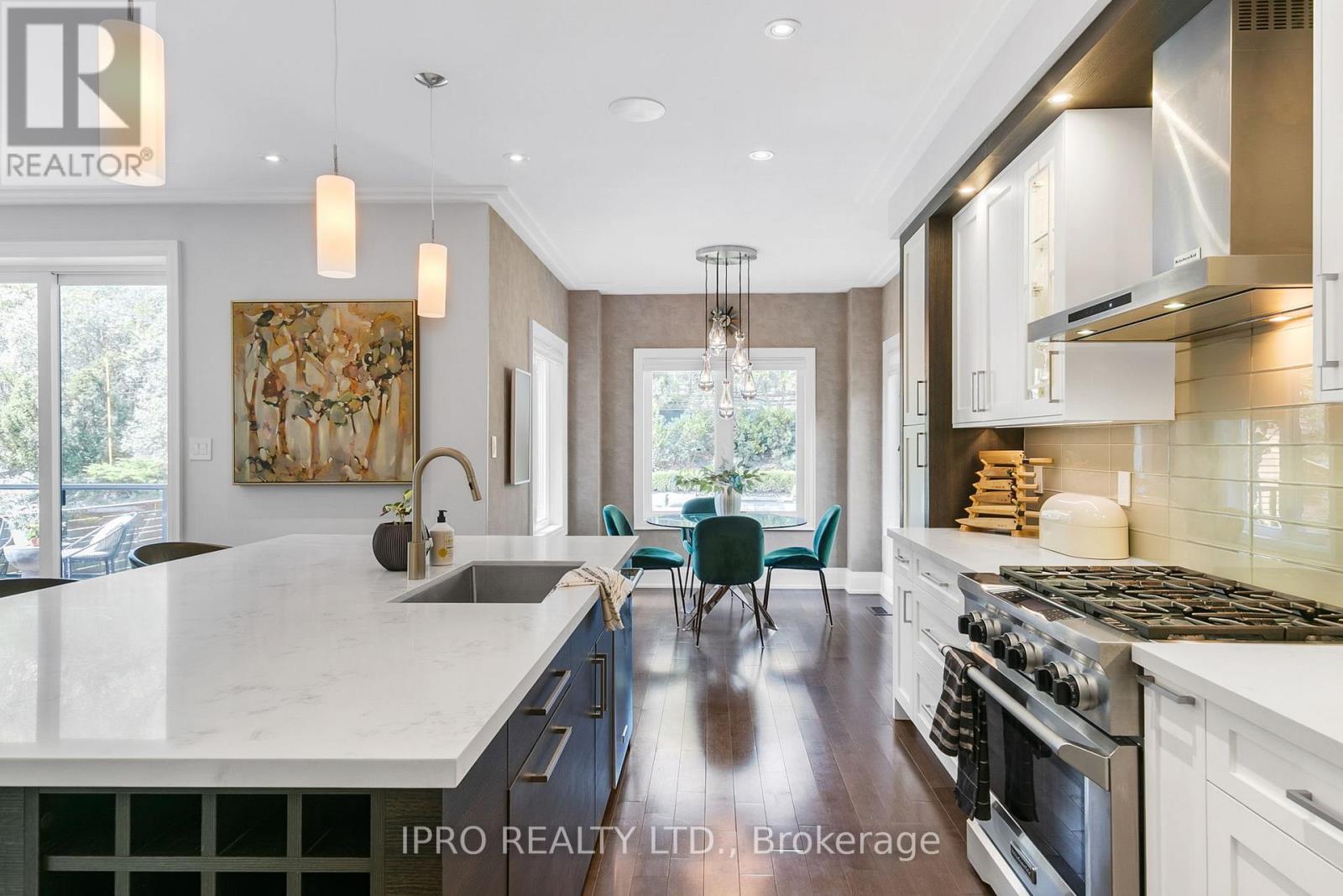30 Notley Place, Toronto, Ontario  M4B 2M6 - Photo 16 - E12134934