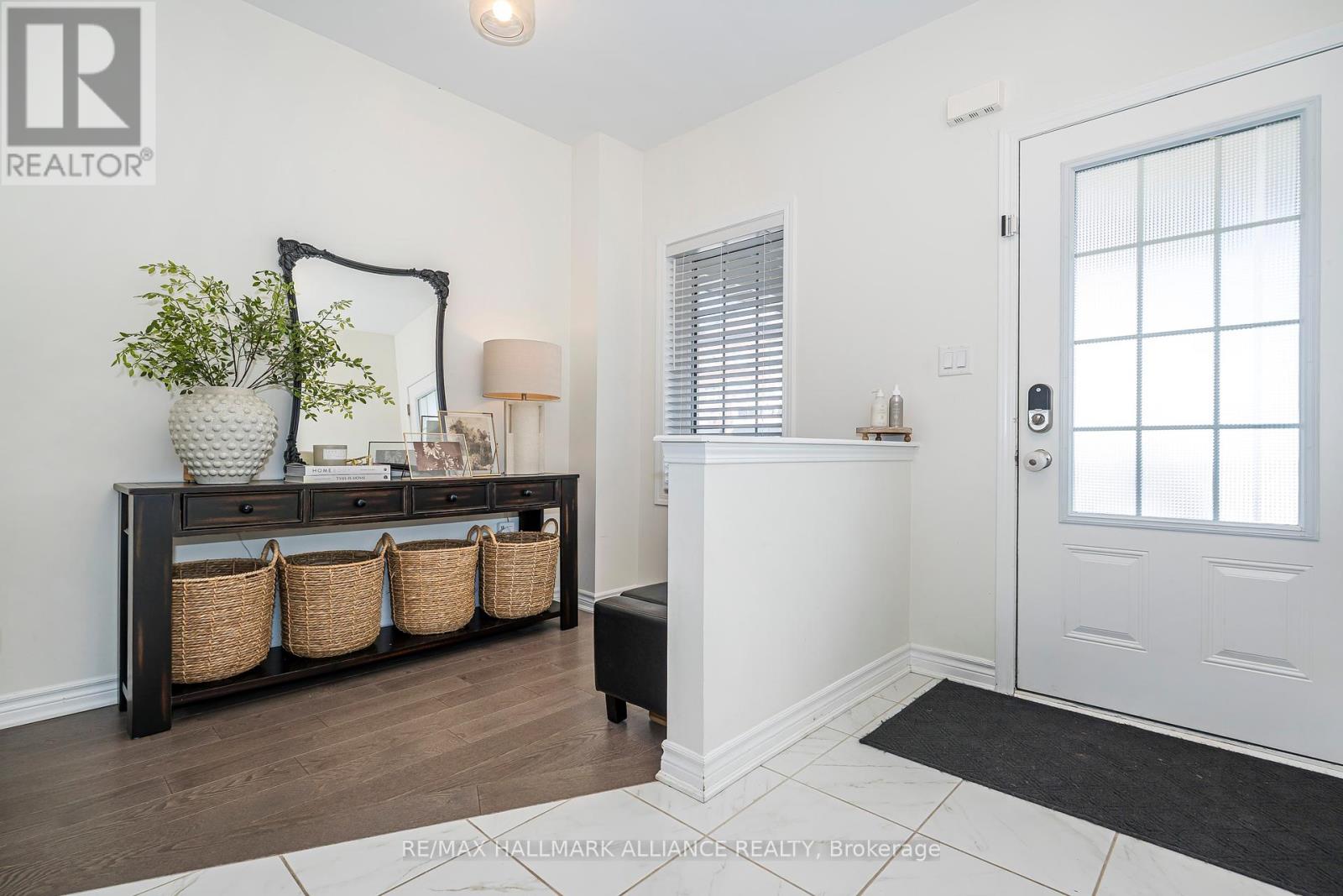 45 George Holley Street, Whitby, Ontario  L1P 0G4 - Photo 6 - E12136789