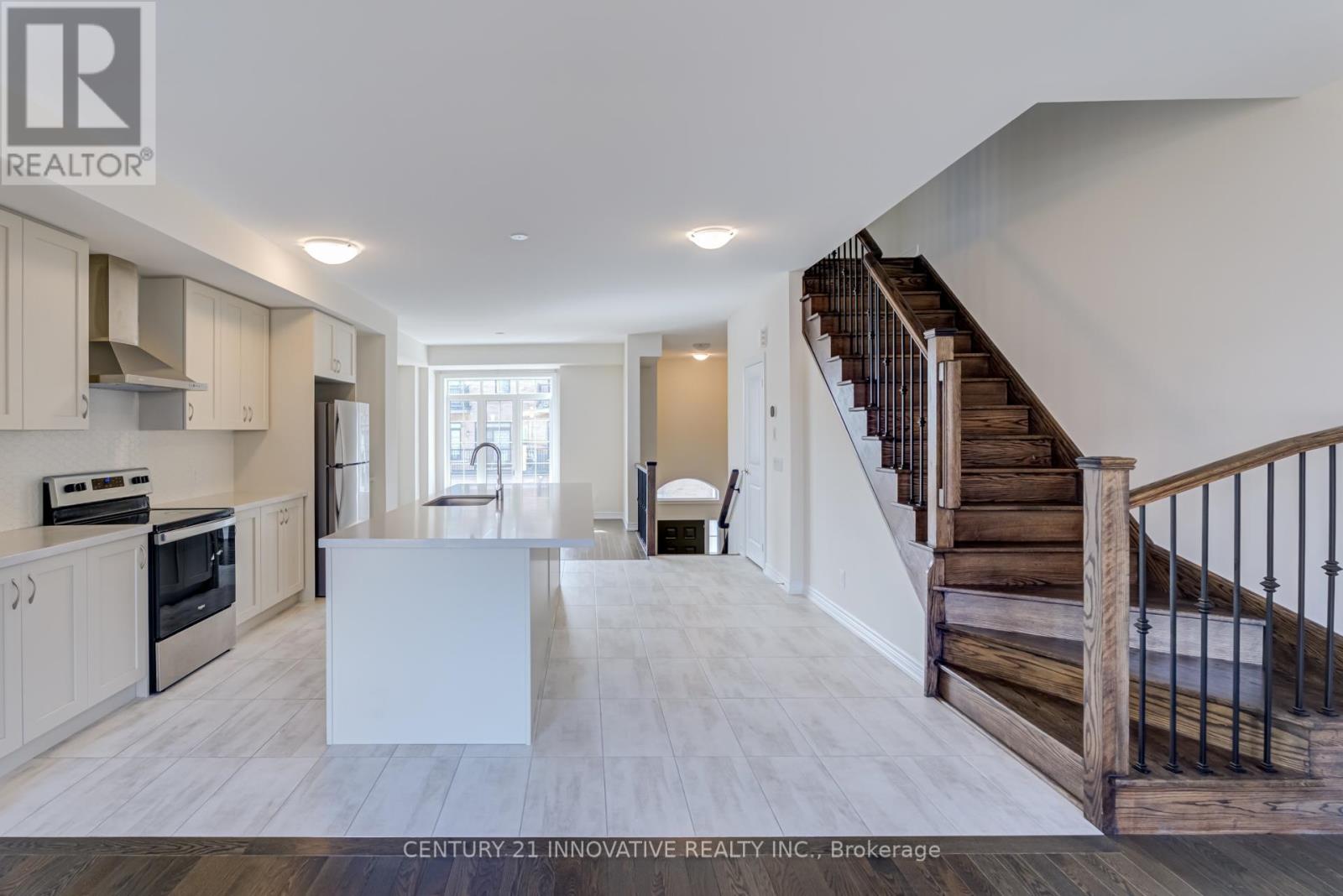 4 Icemaker Way, Whitby, Ontario  L1P 0L5 - Photo 11 - E12136957