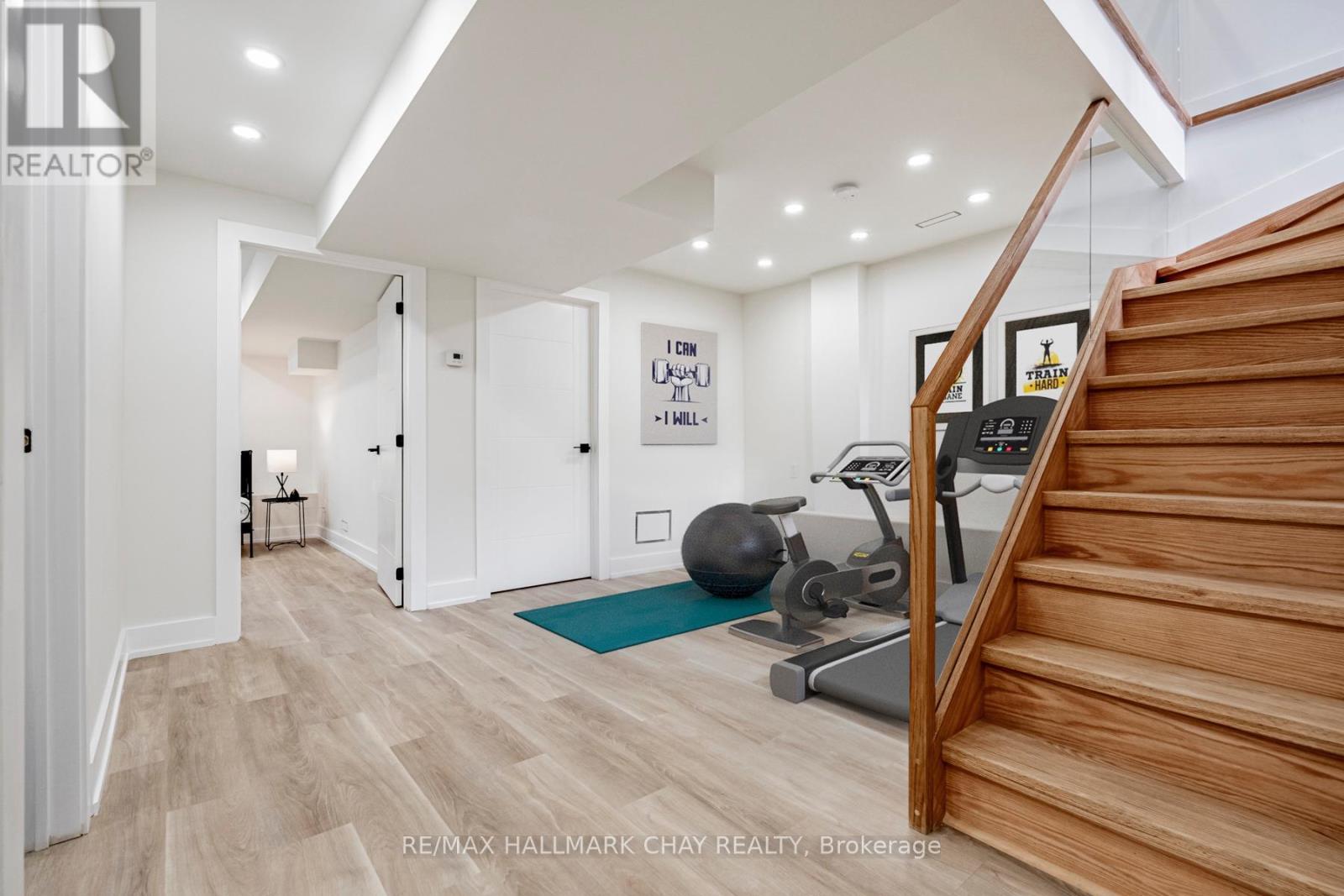 5 Harvard Avenue, Toronto, Ontario  M6R 1C5 - Photo 38 - W12008583