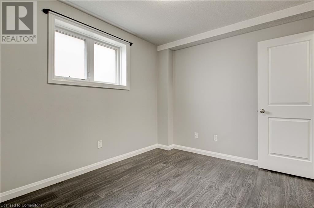 338 Thomas Slee Drive Unit# B, Kitchener, Ontario N2P 0B3 - Photo 14 - 40725531