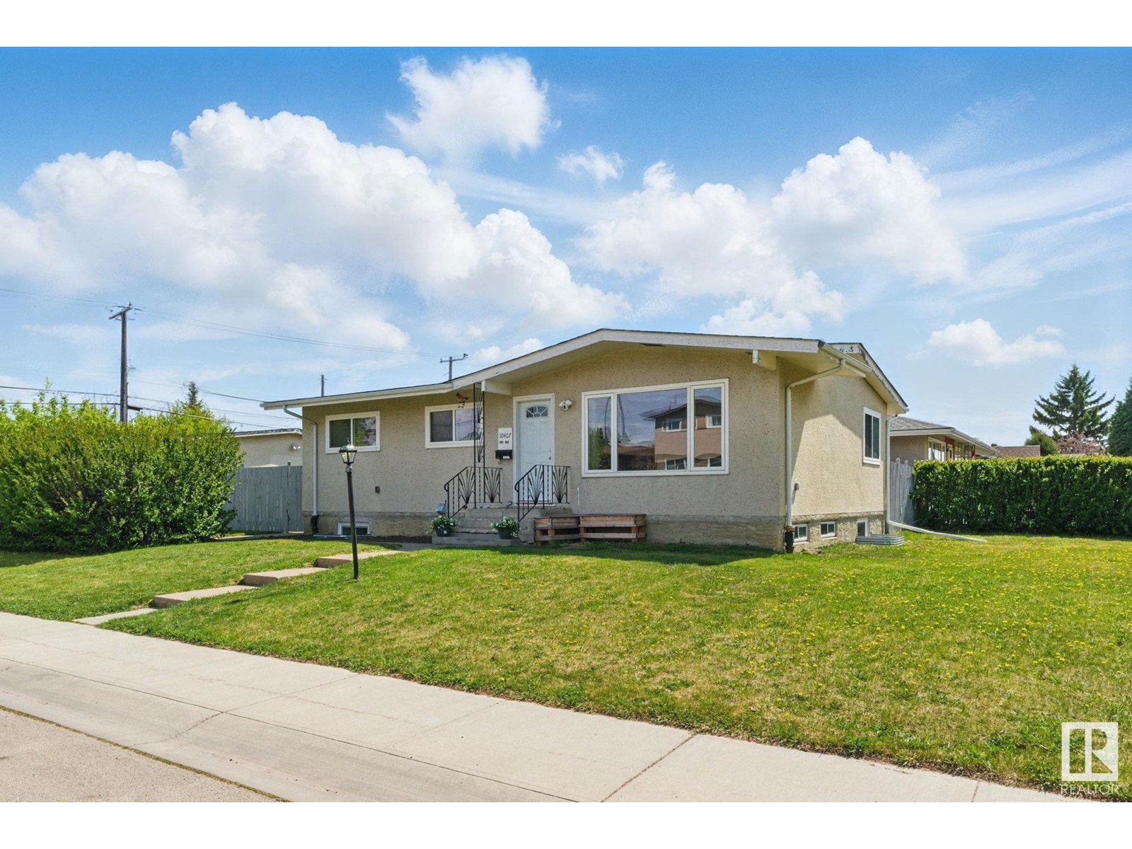 Property at 10407 136 AVE NW NW image 2