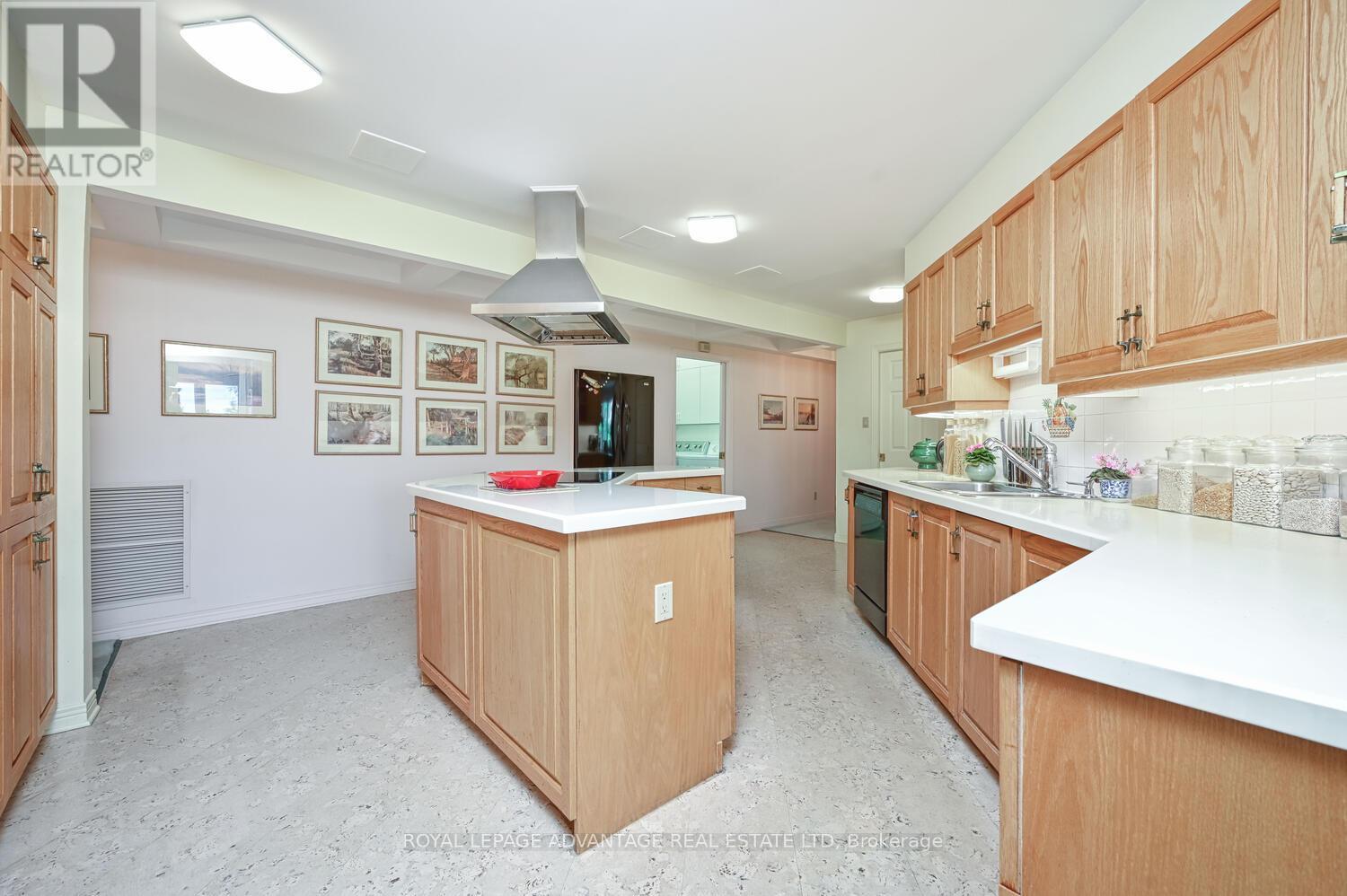 401 - 10 Armstrong Drive, Smiths Falls, Ontario  K7A 5H8 - Photo 23 - X12136988