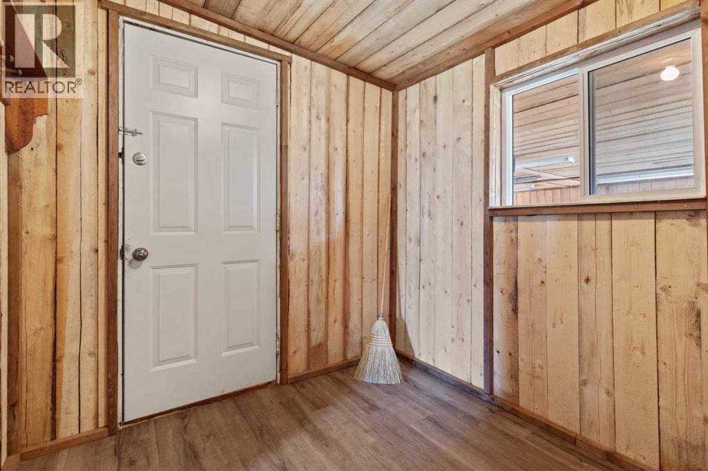 315 & 317 Macrae Street, Bawlf, Alberta  T0B 0J0 - Photo 2 - A2215882