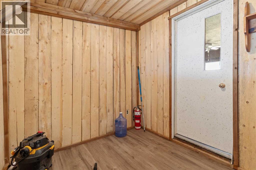 315 & 317 Macrae Street, Bawlf, Alberta  T0B 0J0 - Photo 3 - A2215882