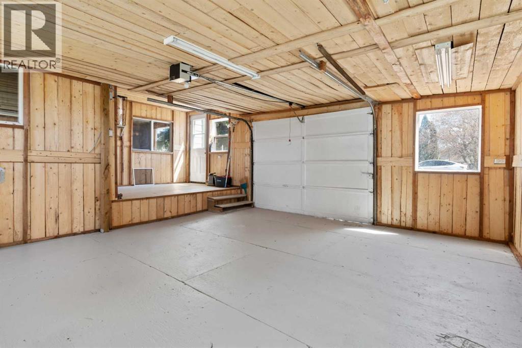 315 & 317 Macrae Street, Bawlf, Alberta  T0B 0J0 - Photo 19 - A2215882