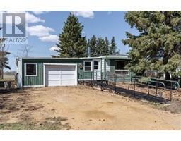 315 & 317 Macrae Street, bawlf, Alberta