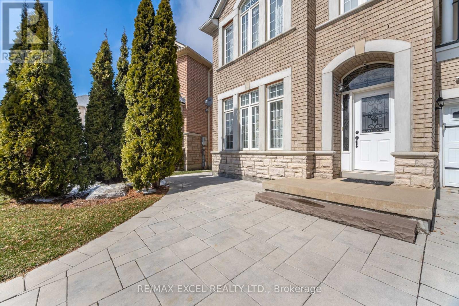 Property at 29 BRASS DRIVE N image 2