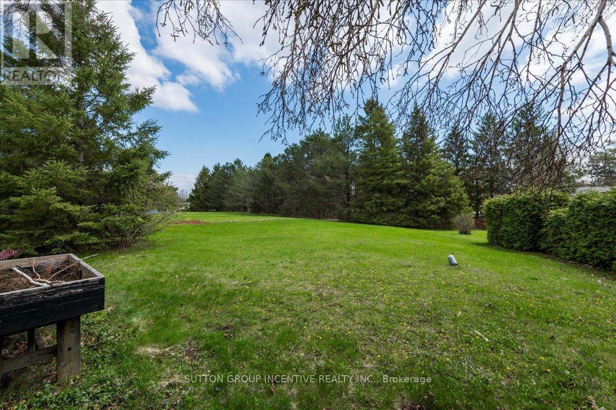 3 Yew Court, Innisfil, Ontario  L9S 1M9 - Photo 25 - N12136806