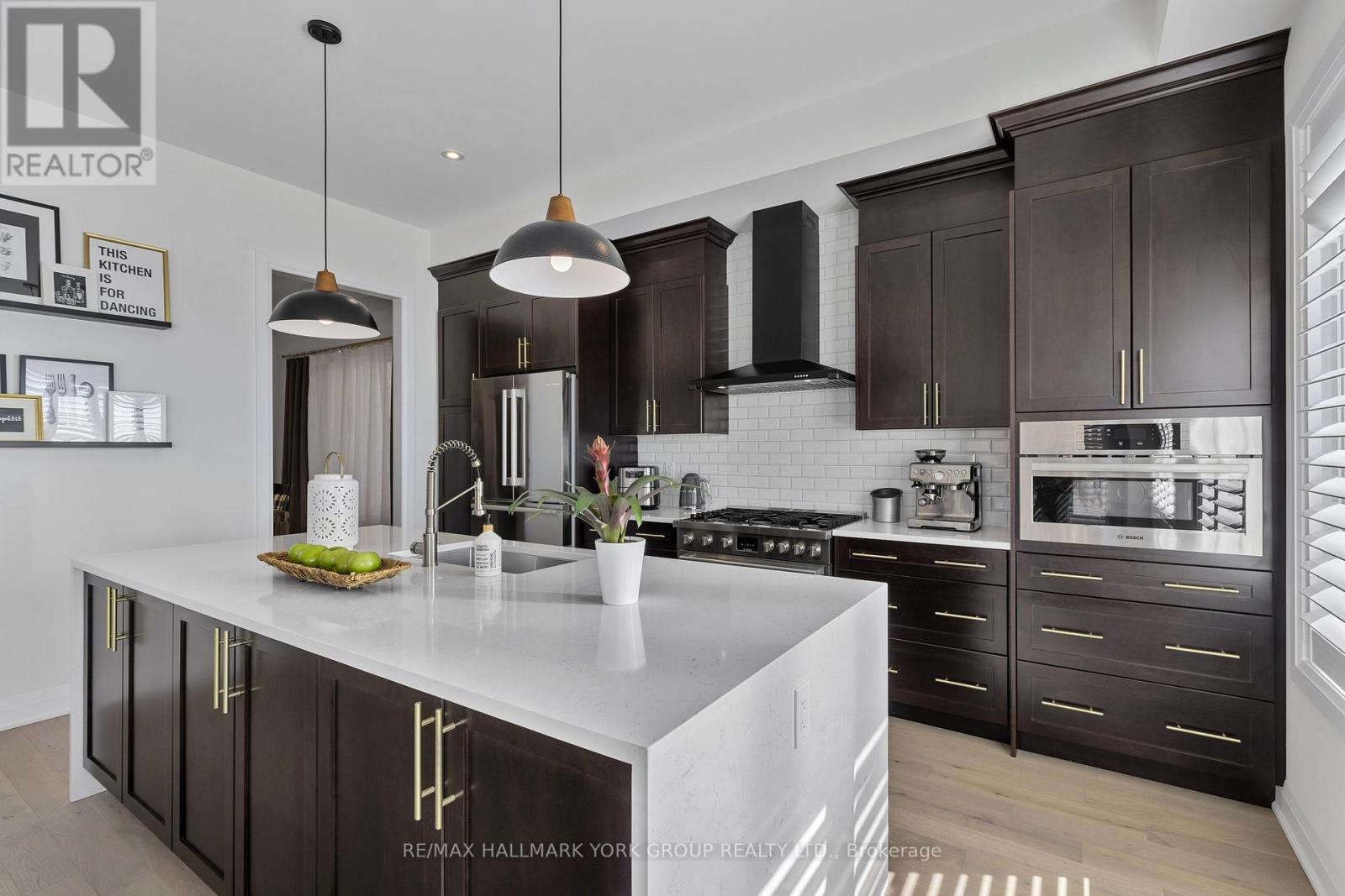 1393 Blackmore Street, Innisfil, Ontario  L9S 0P3 - Photo 12 - N12136901