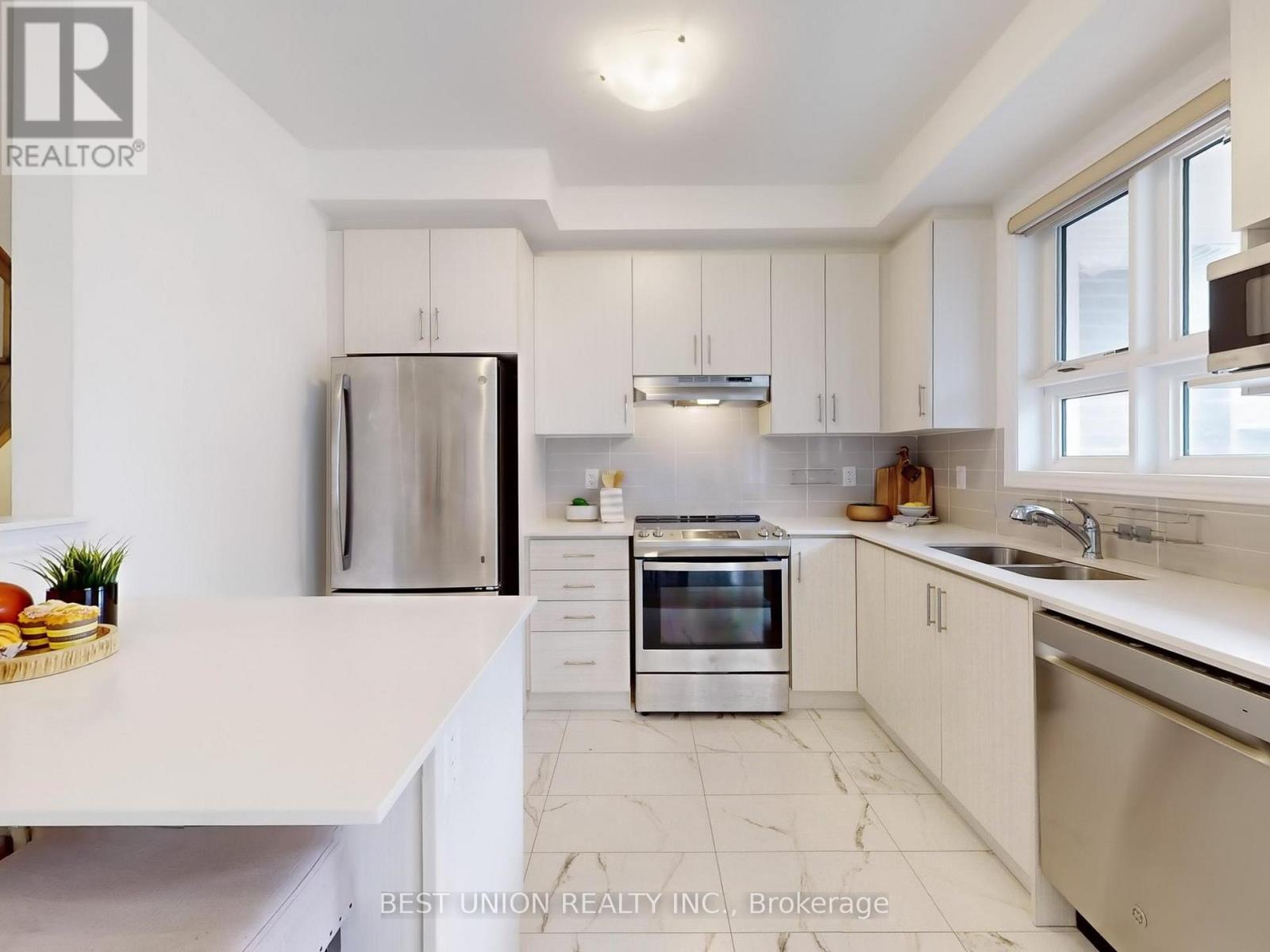 71 Imperial College Lane, Markham (Wismer), Ontario  L6E 0V6 - Photo 25 - N12136932