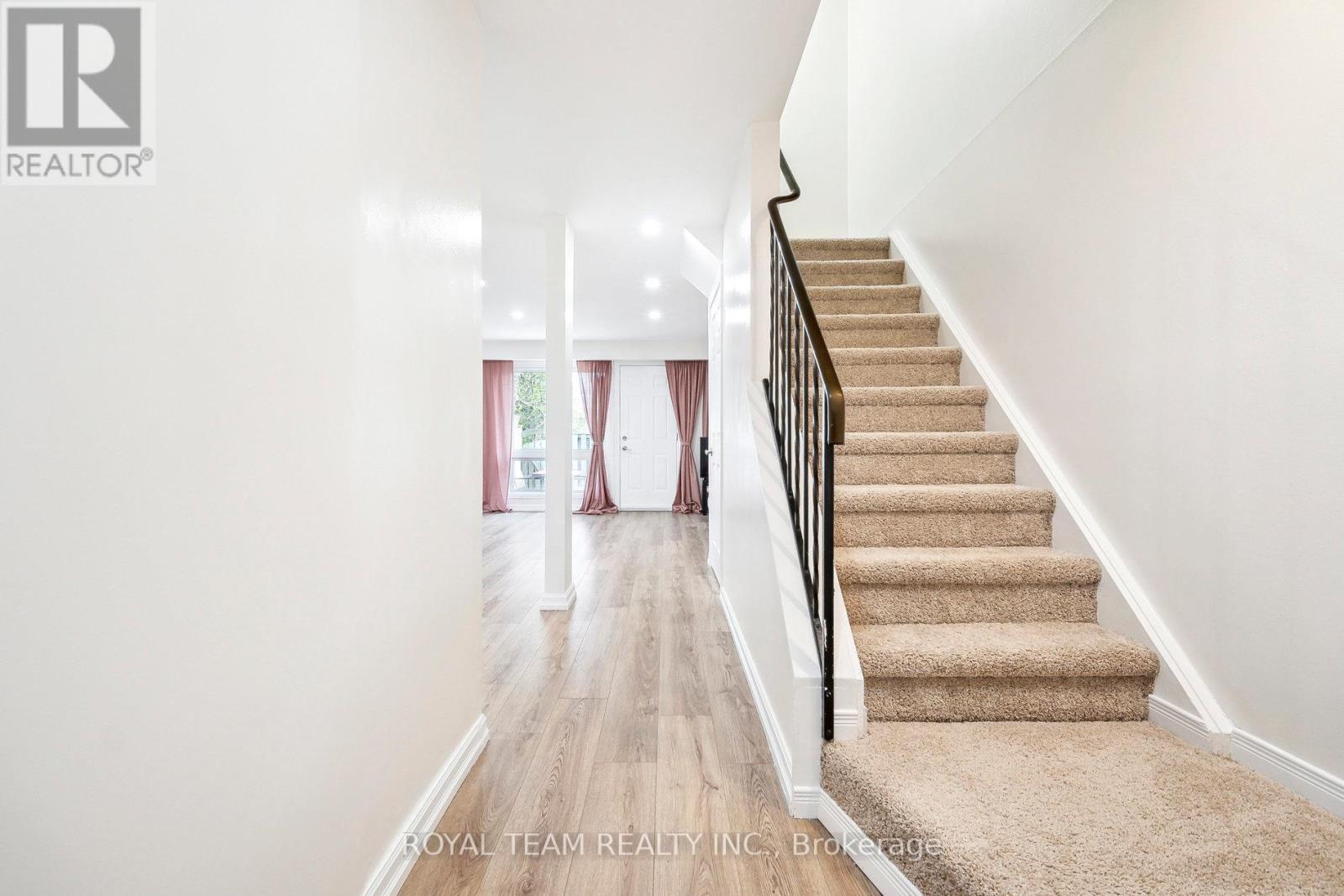 Photo 7 of 40 for 41 - 205 Carlyle Drive